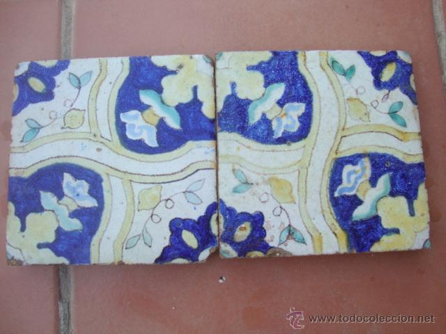Antig&uuml;edades: pareja de azulejos (TRIANA) - Foto 1