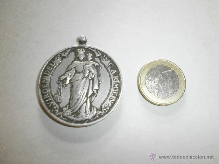 Antig&uuml;edades: medalla virgen del carmen - Foto 1