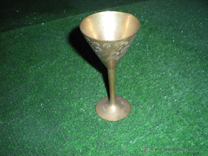 Antig&uuml;edades: Copa de metal 13x6cm - Foto 2