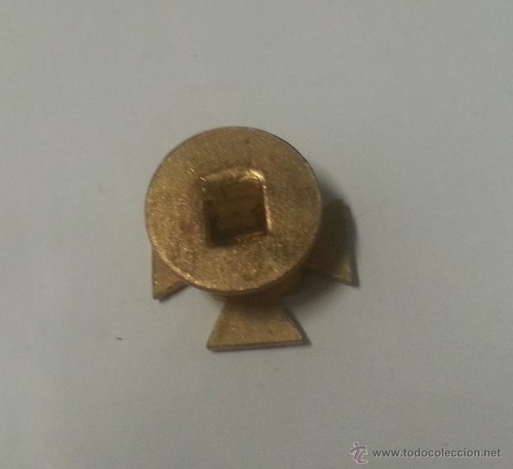 Antig&uuml;edades: Insignia de ojal religiosa, esmaltada - Foto 2
