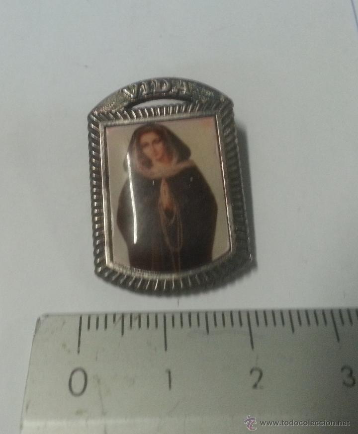 Antig&uuml;edades: Insignia de aguja religiosa, vida - Foto 1