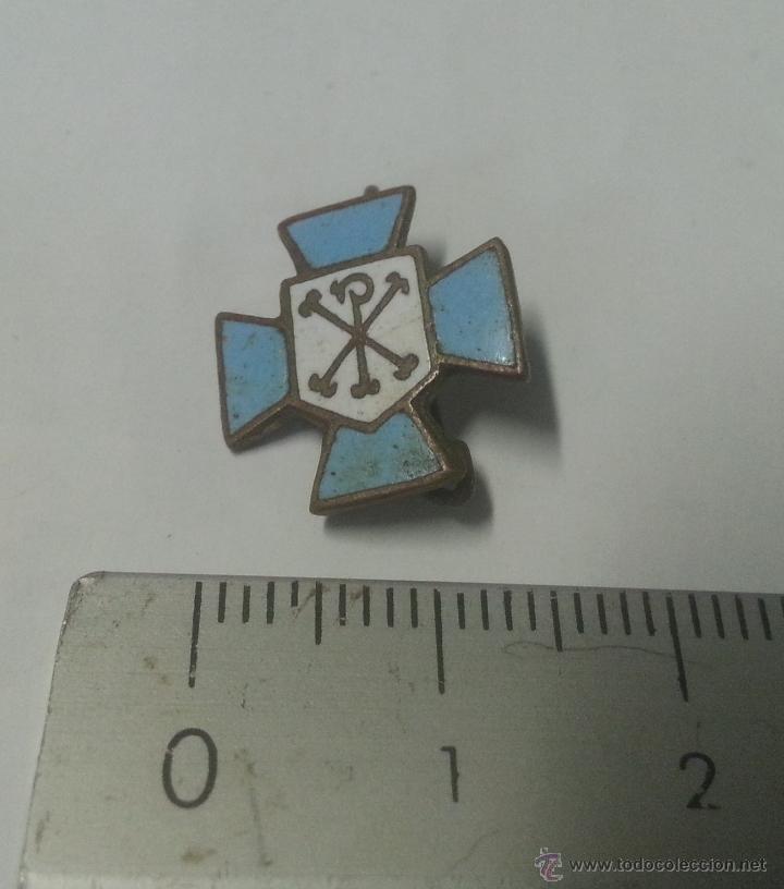 Antig&uuml;edades: Insignia de ojal religiosa, esmaltada - Foto 1