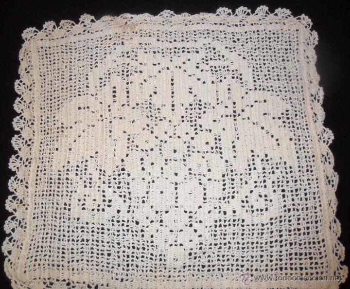 Antig&uuml;edades: Coj&iacute;n / Cuadrante - encaje de crochet - Foto 2