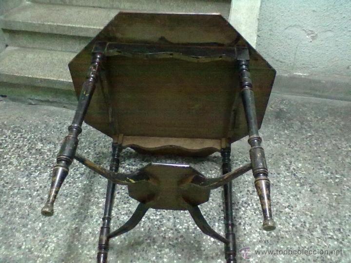 Antig&uuml;edades: MESA OCTOGONAL DE CAOBA PARA RESTAURAR - Foto 5