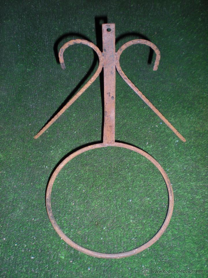 Antiques: Soporte macetero de colgar 20x21cm D15cm