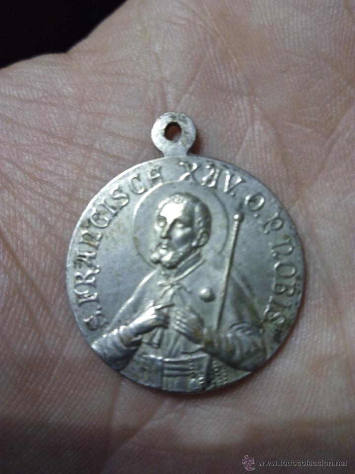 Antig&uuml;edades: Medalla San Francisco y San Ignacio - Foto 1