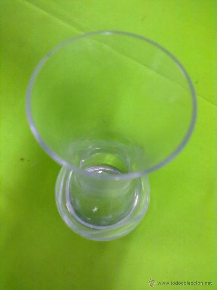 Antig&uuml;edades: PEQUE&Ntilde;O FLORERO CRISTAL PLATA - Foto 3