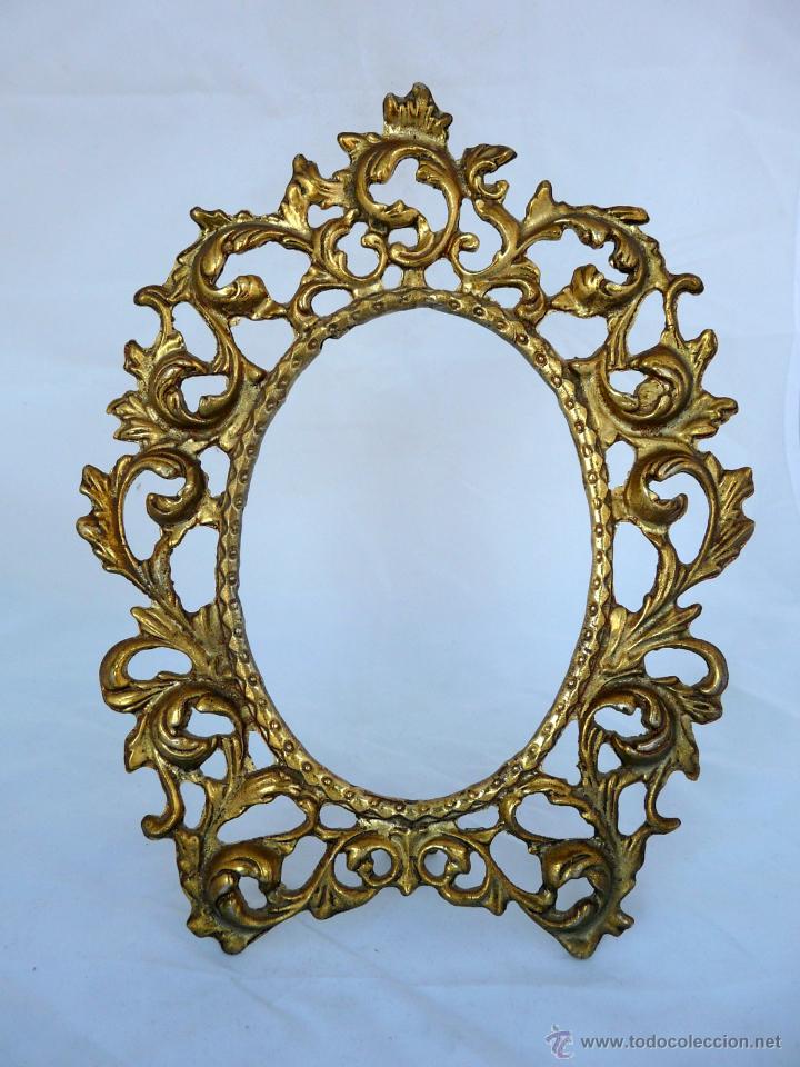 Antig&uuml;edades: MARCO BRONCE DE SOBREMESA CON PIE - Foto 4