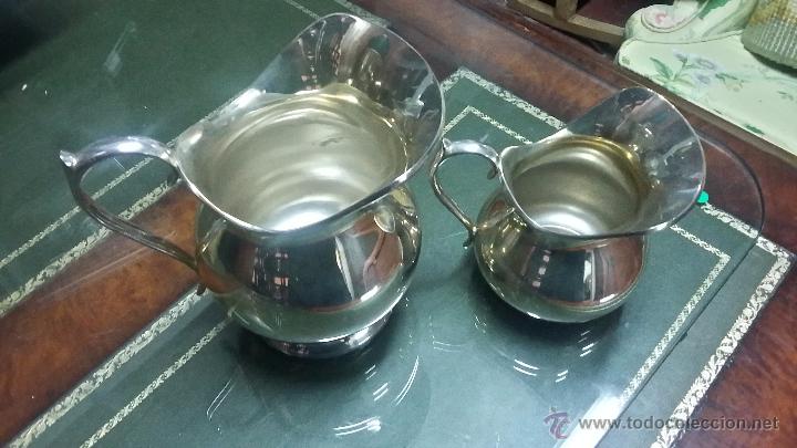 Antiguidades: DOS LECHERAS DE ALPACA O METAL PLATEADO DE 16.5 CM Y 12 CM DE ALTURA