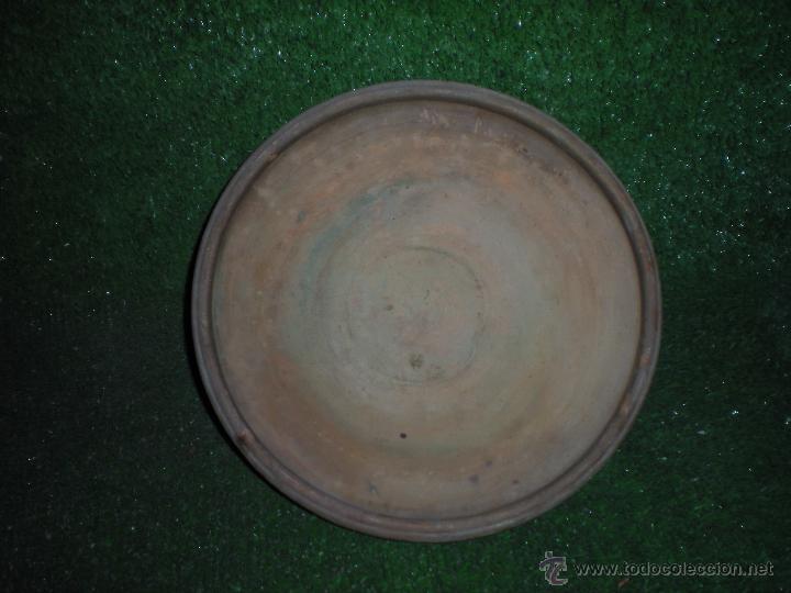 Antig&uuml;edades: Plato de barro de 22x6cm - Foto 4