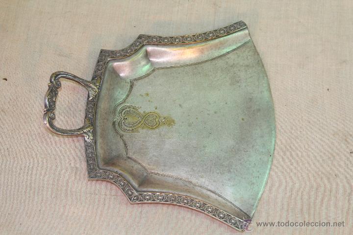 Antig&uuml;edades: recogemigas plateado antiguo - Foto 1