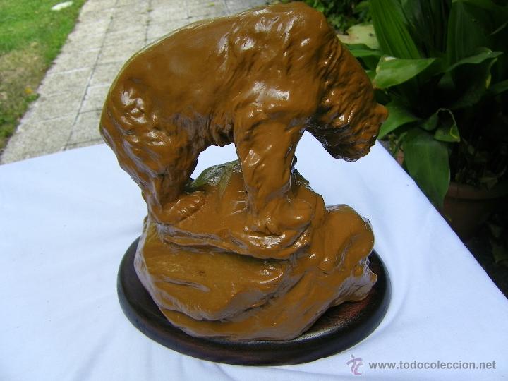Antig&uuml;edades: OSO DE CERAMICA EN BASE  DE MADERA - Foto 4