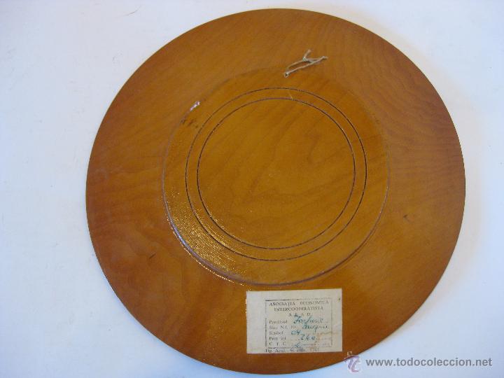 Antig&uuml;edades: Plato de madera de Rumania - Foto 2