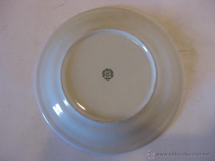 Antig&uuml;edades: Plato de cer&aacute;mica esmaltada de Praga - Foto 2