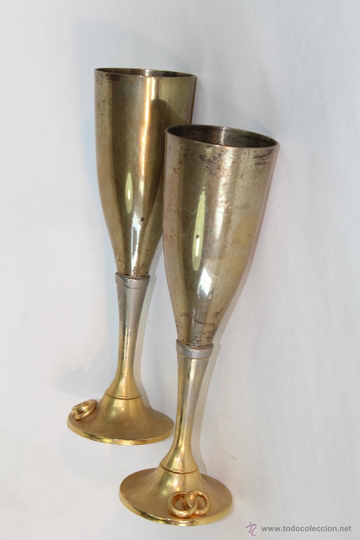 Antiques: 2 copas en metal plateado grabadas
