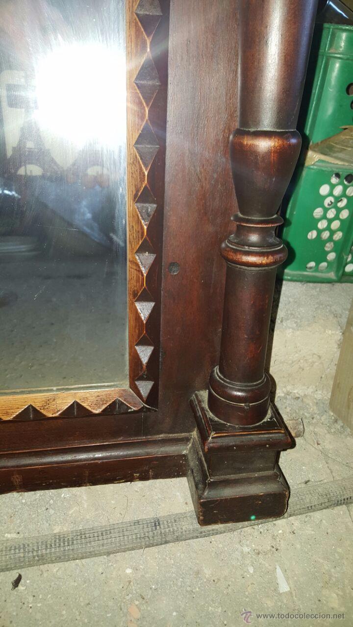 Antig&uuml;edades: antiguo y espectacular espejo. - Foto 3
