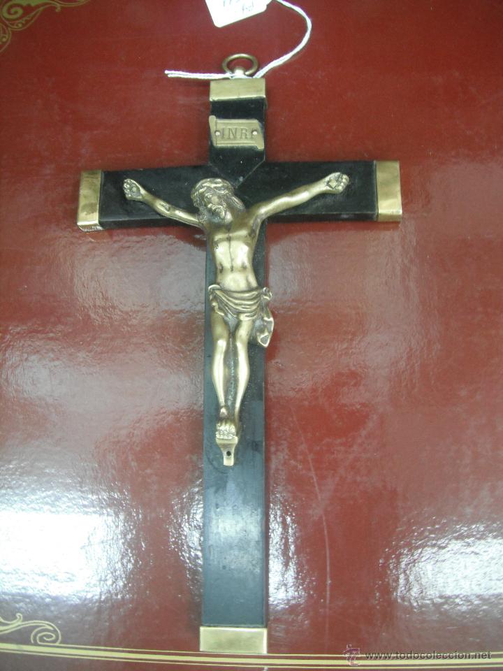 Antig&uuml;edades: CRUCIFIJO DE BRONCE - Foto 1