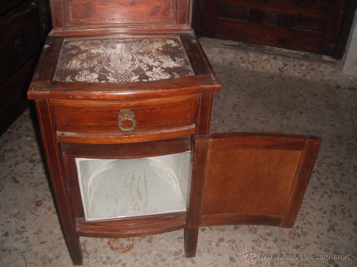 Antig&uuml;edades: MESILLA DE MARQUETERA - Foto 2