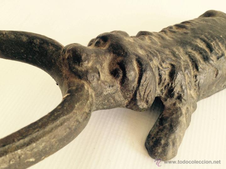 Antig&uuml;edades: Descalzador antiguo de bronce - Foto 3