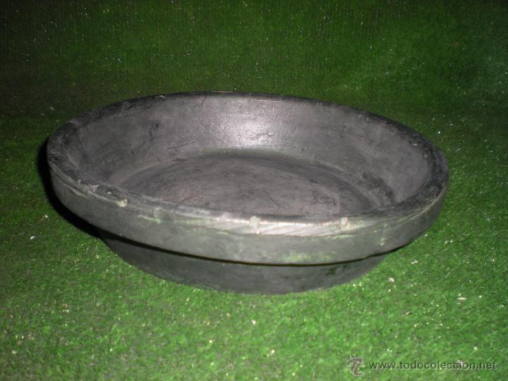 Antig&uuml;edades: Plato de barro negro - Foto 4