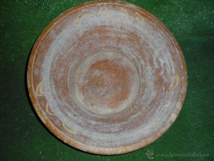 Antig&uuml;edades: LEBRILLO de barro circular di&aacute;metro 32x10cm - Foto 2