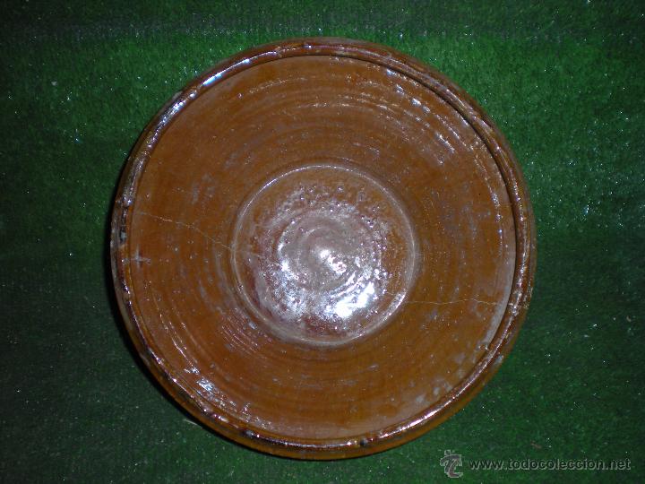 Antig&uuml;edades: LEBRILLO de barro circular di&aacute;metro 27x10cm - Foto 1