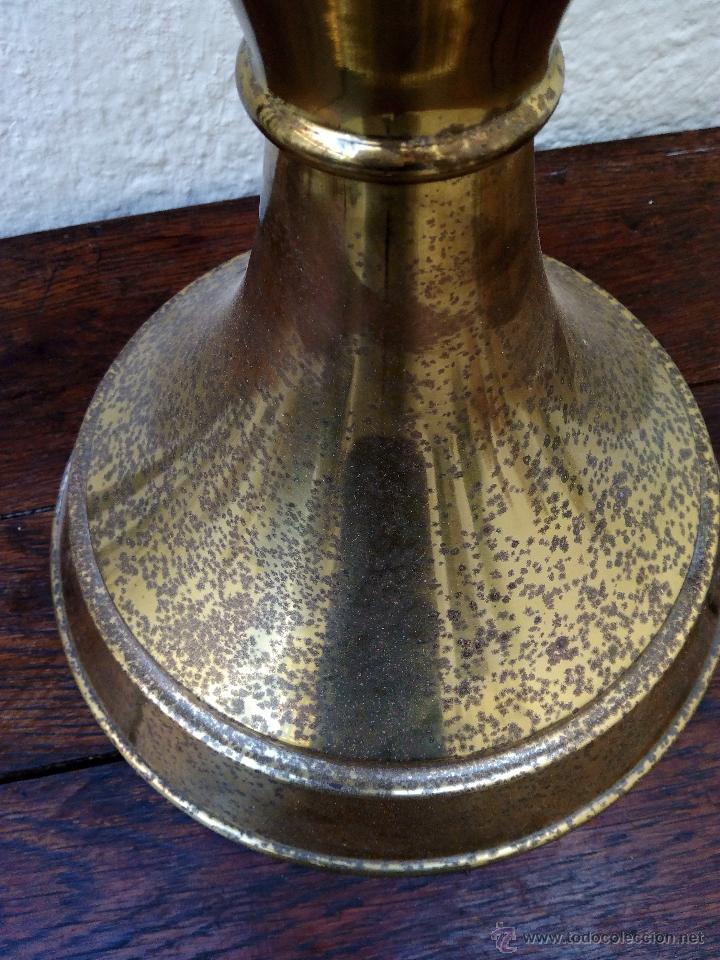 Antig&uuml;edades: Maceta con forma de Copa, de lat&oacute;n - Foto 4