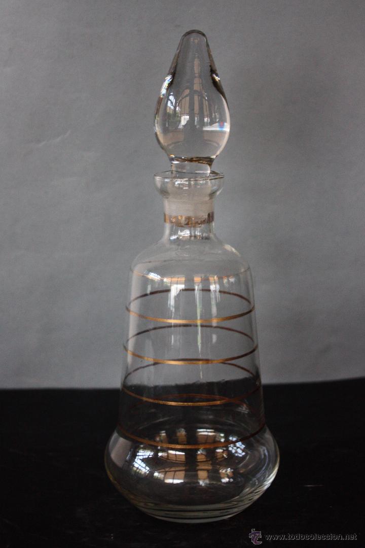 Antiquit&eacute;s: Botella de cristal antigua para licor