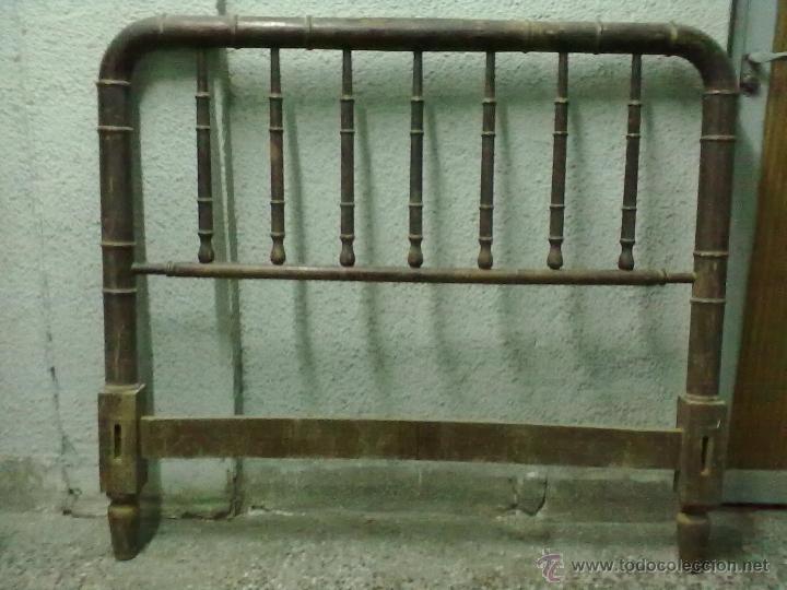 Antig&uuml;edades: CAMA MADERA TORNEADA PARA RESTAURAR - Foto 4