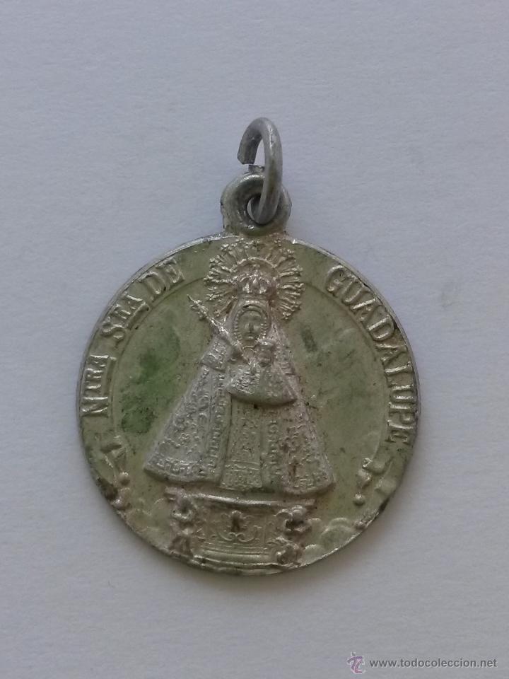 Antig&uuml;edades: Medalla de la virgen de guadalupe de 2 cms de diametro - Foto 2