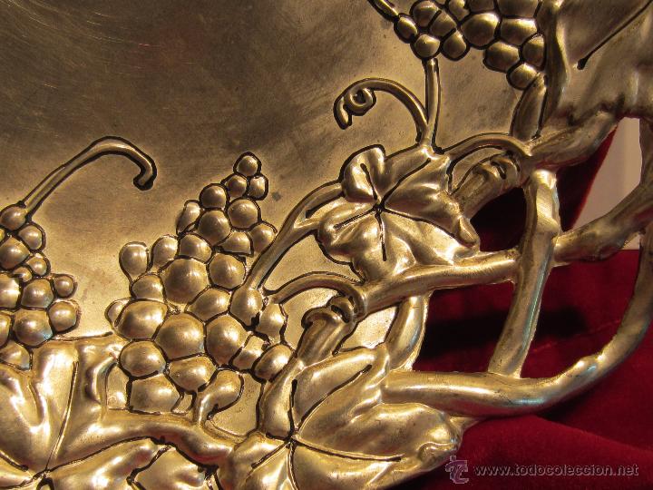 Antig&uuml;edades: centro de mesa o frutero de metal - Foto 2