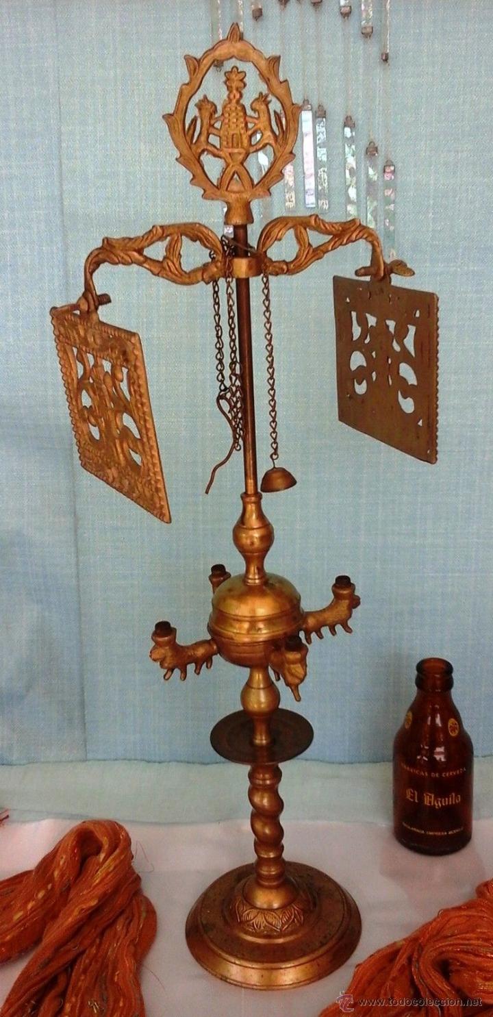 Antig&uuml;edades: VIEJA L&Aacute;MPARA DE ACEITE EN BRONCE: - Foto 1