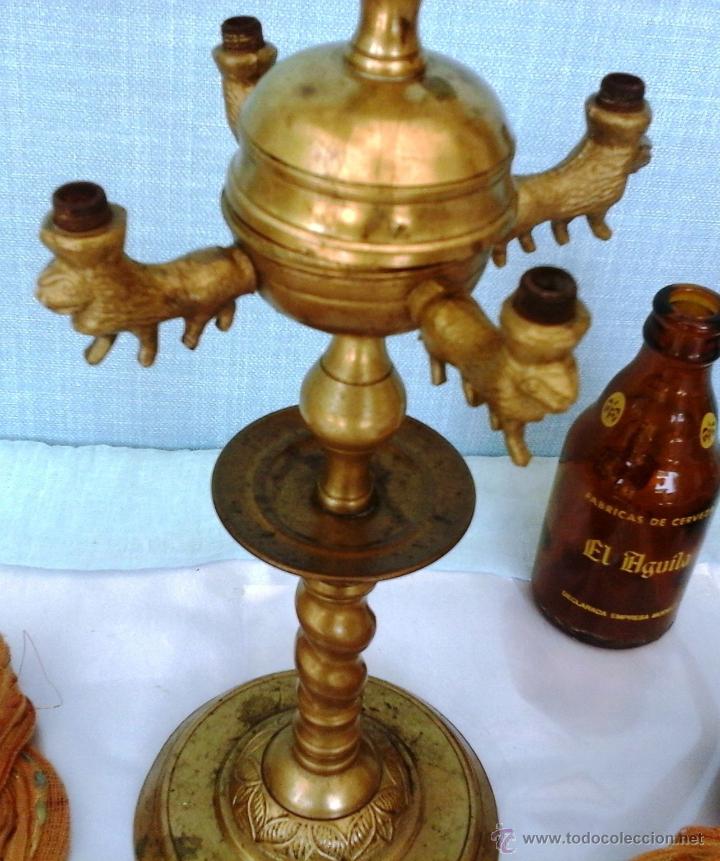 Antig&uuml;edades: VIEJA L&Aacute;MPARA DE ACEITE EN BRONCE: - Foto 3