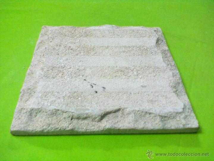 Antig&uuml;edades: AZULEJO DE OFICIOS ENMARCADO - Foto 2