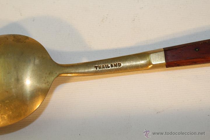 Antig&uuml;edades: CUCHARON TAILANDES EN BRONCE-NIQUEL Y MADERA - Foto 5
