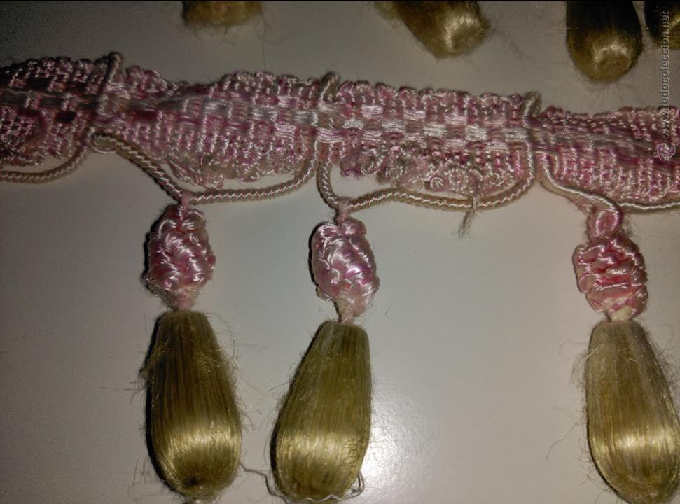 Antig&uuml;edades: Fleco antiguo de seda rosa bolas bellota madera - Foto 6