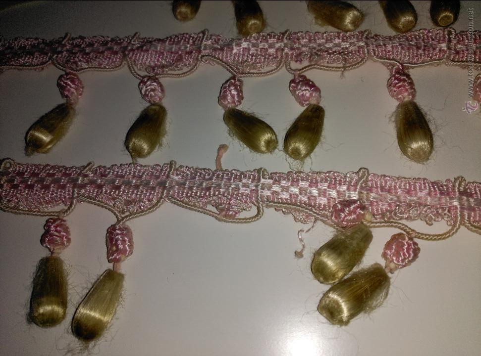 Antig&uuml;edades: Fleco antiguo de seda rosa bolas bellota madera - Foto 7
