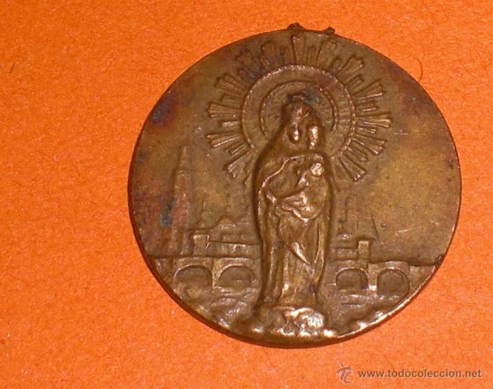 Antig&uuml;edades: medalla  Virgen del pilar en laton - Foto 1