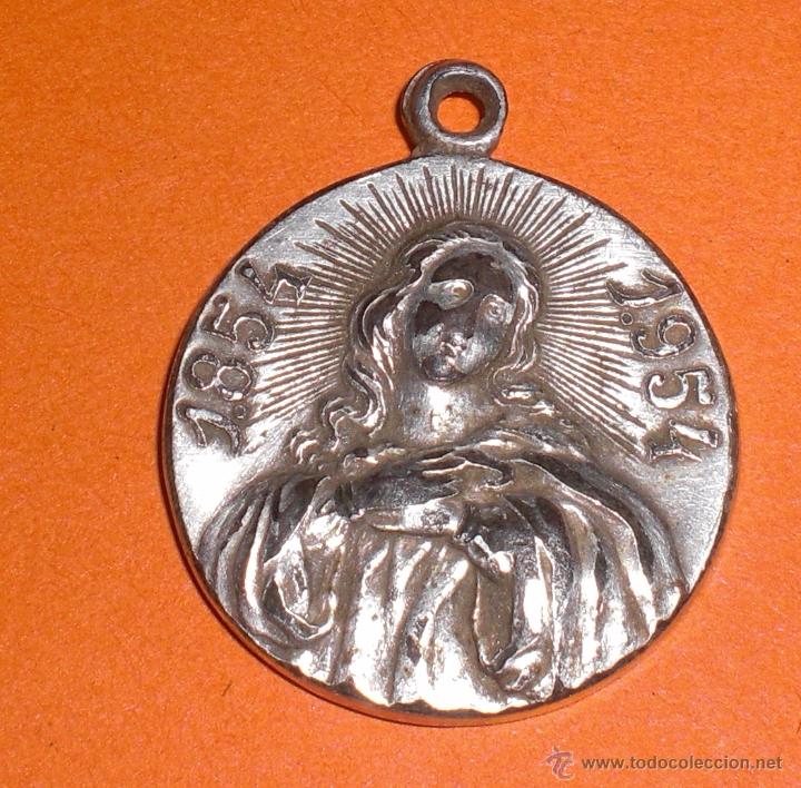 Antig&uuml;edades: medalla Virgen centenario 1854 1954 - Foto 1