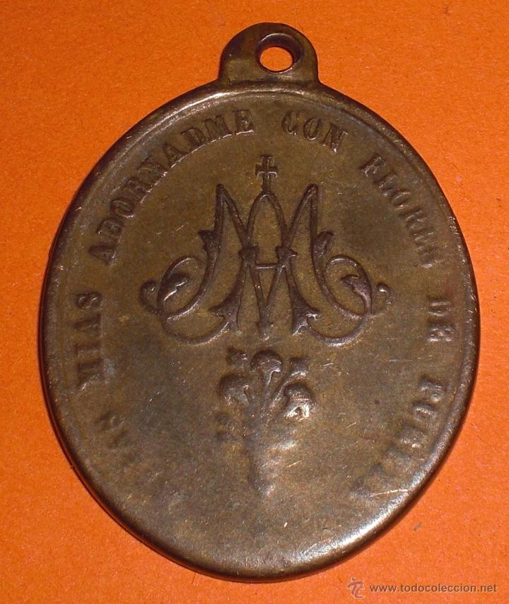 Antig&uuml;edades: medalla Virgen laton - Foto 2