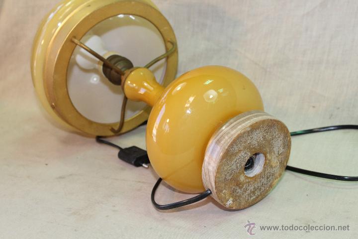 Antig&uuml;edades: LAMPARA DE SOBREMESA CON CRISTAL - Foto 2