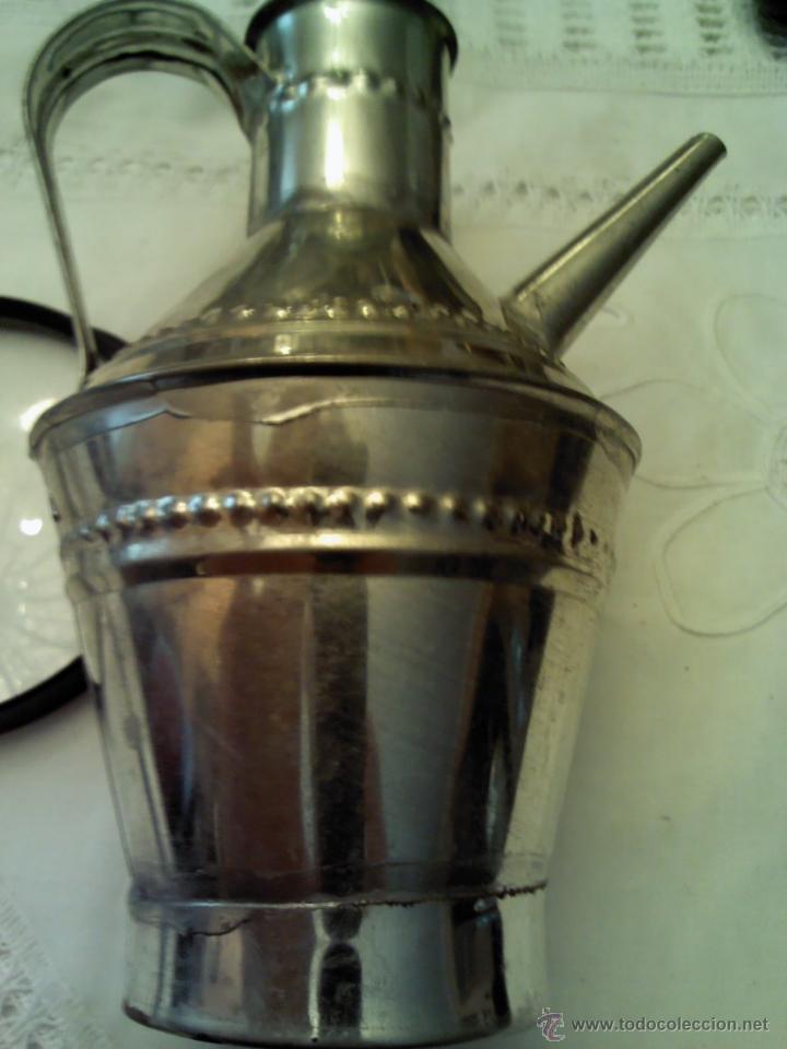 Antiques: ACEITERA ARTESANAL DE HOJALATA 19 CM. DE ALTURA