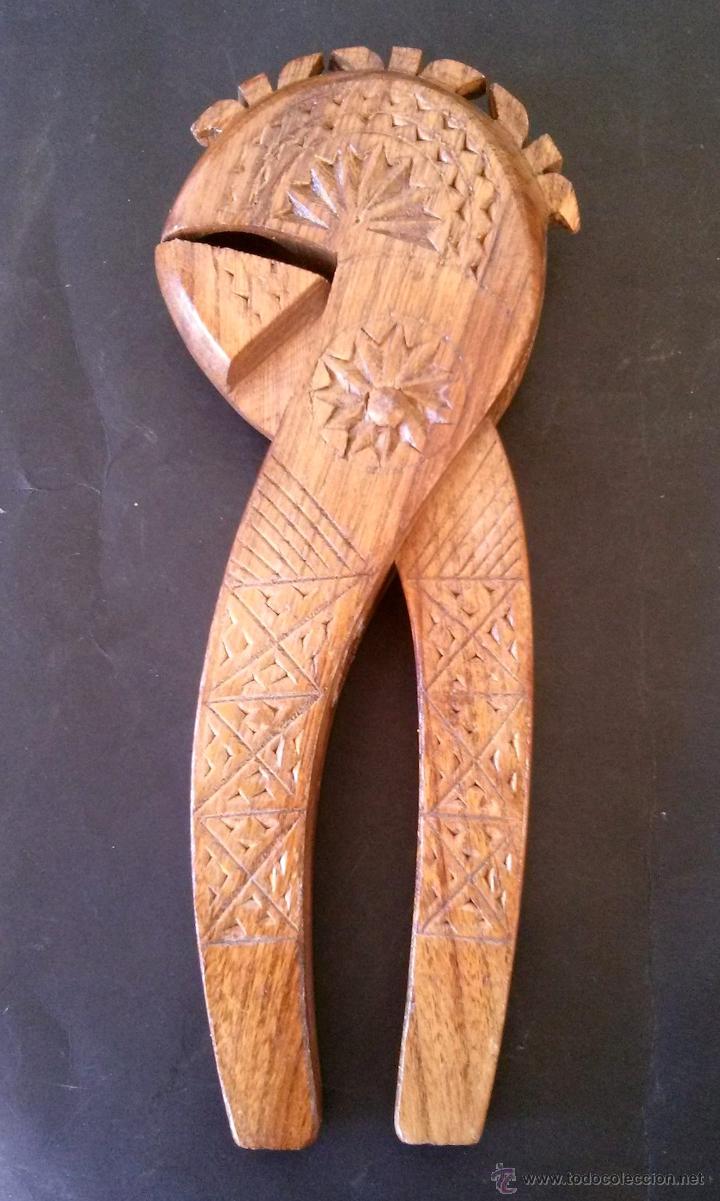 Antig&uuml;edades: CASCANUECES de madera - Foto 5