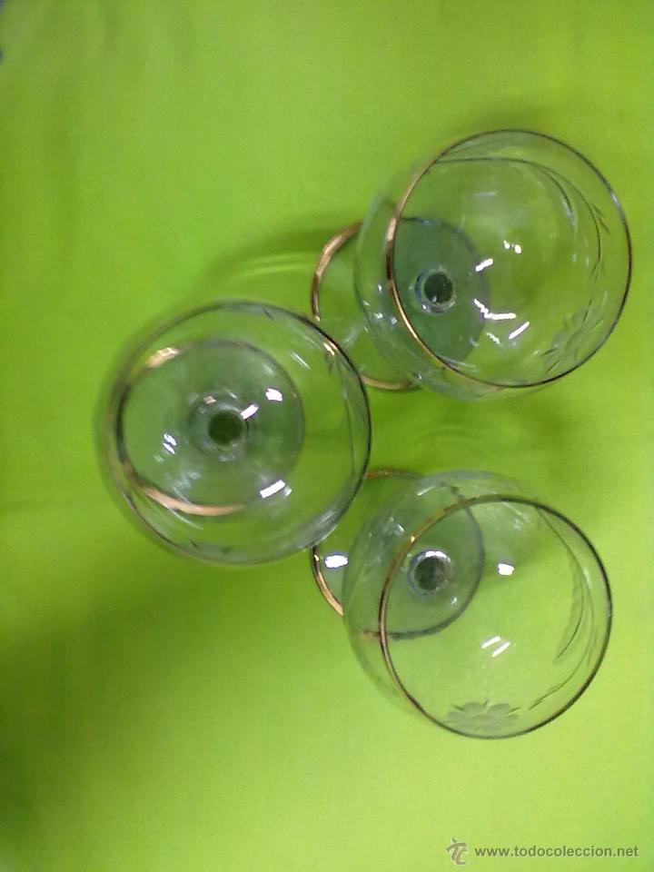 Antig&uuml;edades: TRES COPAS CRISTAL TALLADO Y ORO - Foto 2