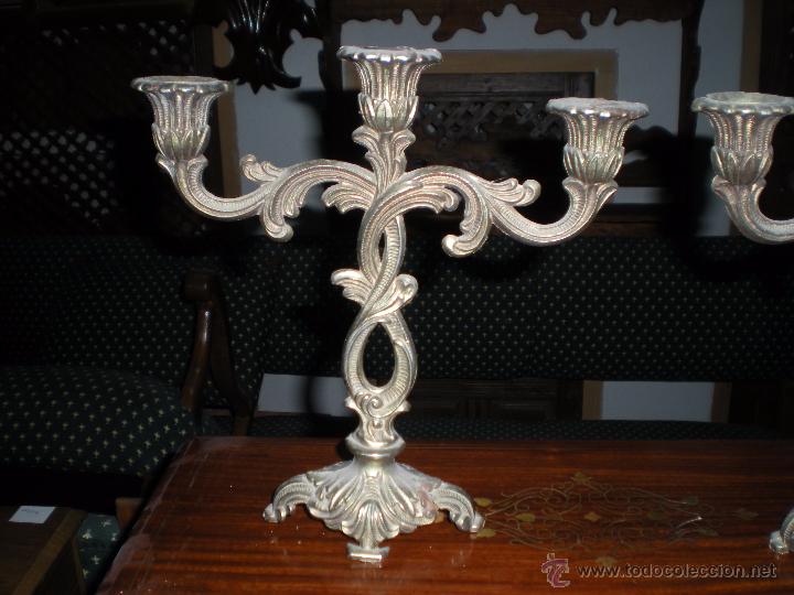 Antig&uuml;edades: Juego de dos candelabros - Foto 1