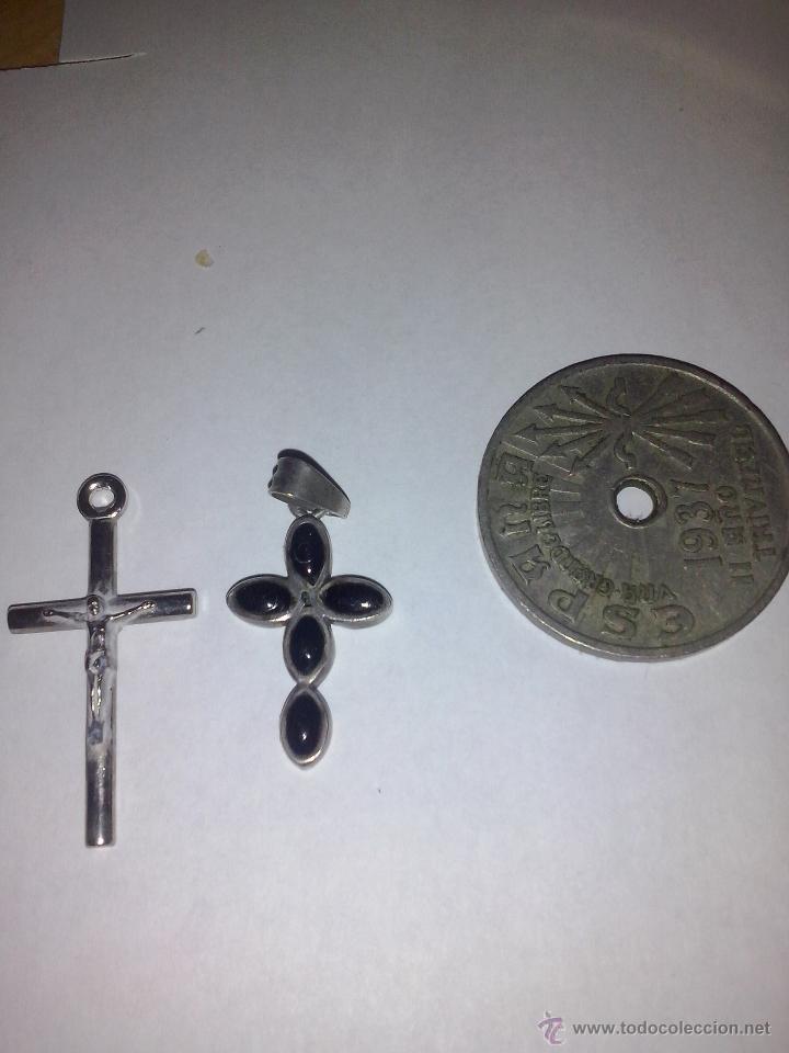 Antig&uuml;edades: 2 peque&ntilde;as cruces de plata - Foto 1