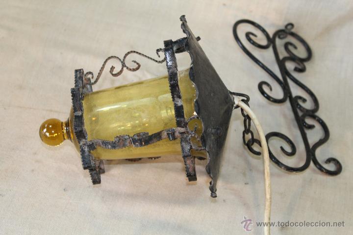Antig&uuml;edades: farol en hierro de forja con tulipa de cristal - Foto 2