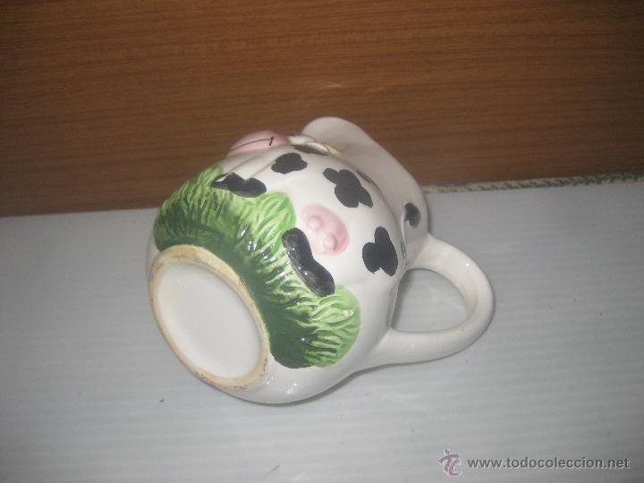 Antig&uuml;edades: Jarra lechera ceramica en relieve - Foto 2