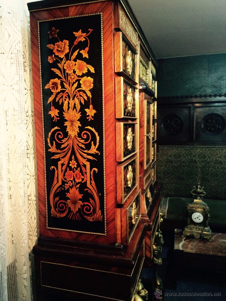 Antig&uuml;edades: MUEBLE APARADOR DE MADERA, MARQUETER&Iacute;A Y BRONCE - Foto 9