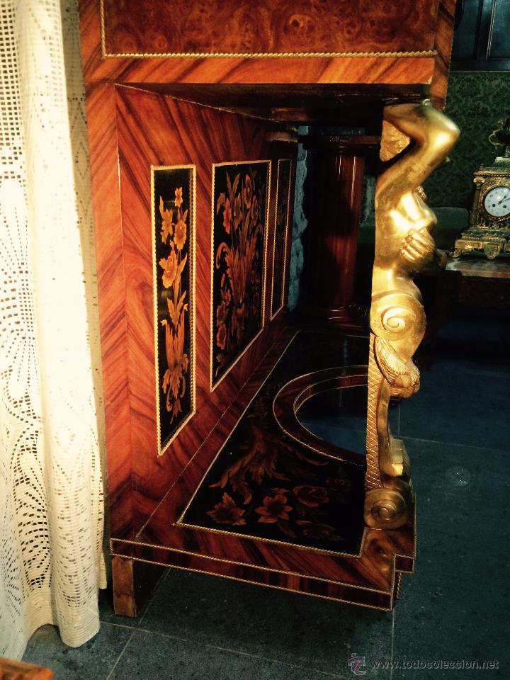 Antig&uuml;edades: MUEBLE APARADOR DE MADERA, MARQUETER&Iacute;A Y BRONCE - Foto 10